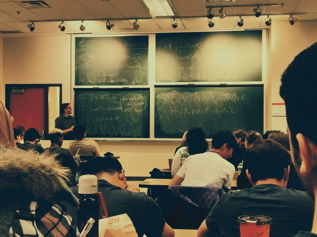 studenci na wykładzie